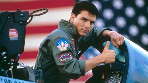 Tom Cruise Surprises Fans at TOP GUN: MAVERICK Screening.